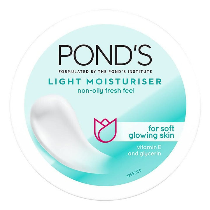 Pond's Light Moisturiser with Vitamin-E and Glycerin, 300 ml