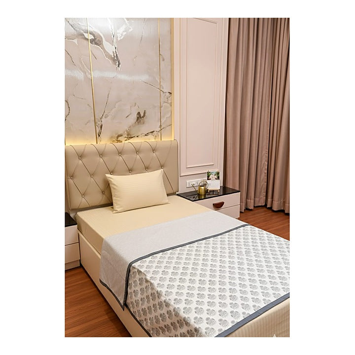 VAA Single Reversible Dohar - Nature Sketch (Grey) 137 x 213 cm : 1 Unit