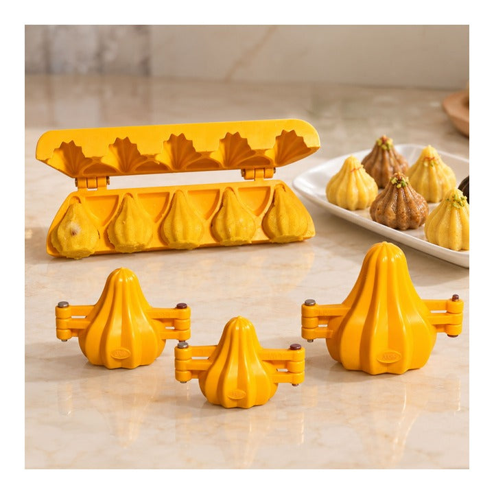 HAZEL Plastic Modak Sancha Patti With Modak Sanchan - Set of 4 : 1 Unit