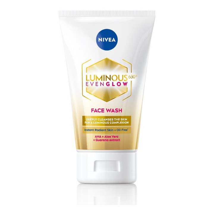 Nivea Luminous Even Glow Oil Free Face Wash with AHA & Aloe Vera for Deep Clean - 100 ml