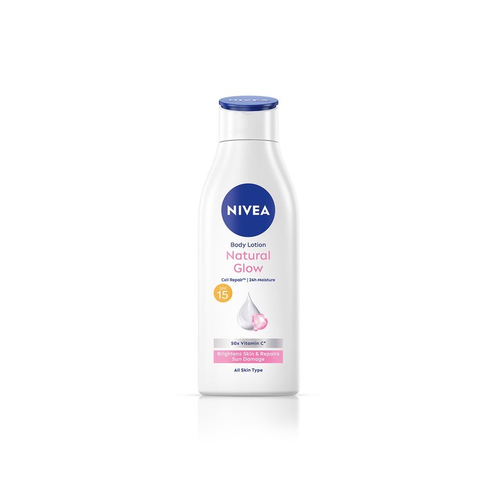 NIVEA Women Natural Glow SPF15 UVA/B Moisturiser Vitamin C 24H Hydration Body Lotion 200ml