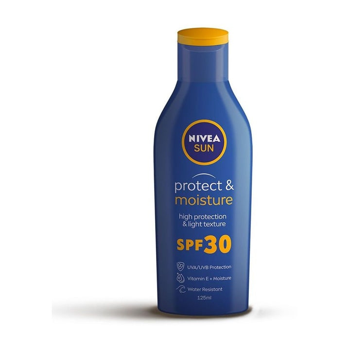 NIVEA Sunscreen - SPF 30 PA++ UVA UVB, Moisturizing Lotion with Vitamin E, For Men & Women