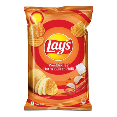 Lay's Hot 'N' Sweet Chilli Potato Chips : 67 g
